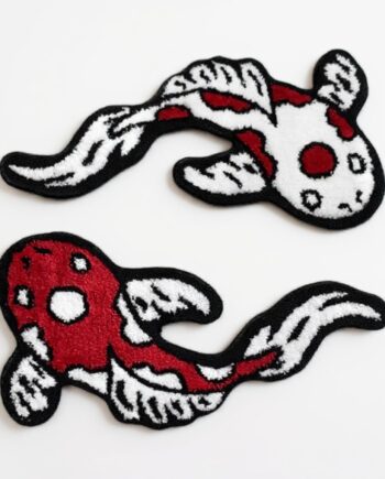 Koi - Juego de 2 alfombras de pez de 32 x 16 pulgadas cada una, alfombra de carpa de inspiración japonesa, decoración roja y negra, alfombra decorativa para sala de estar, dormitorio o entrada (rojo)