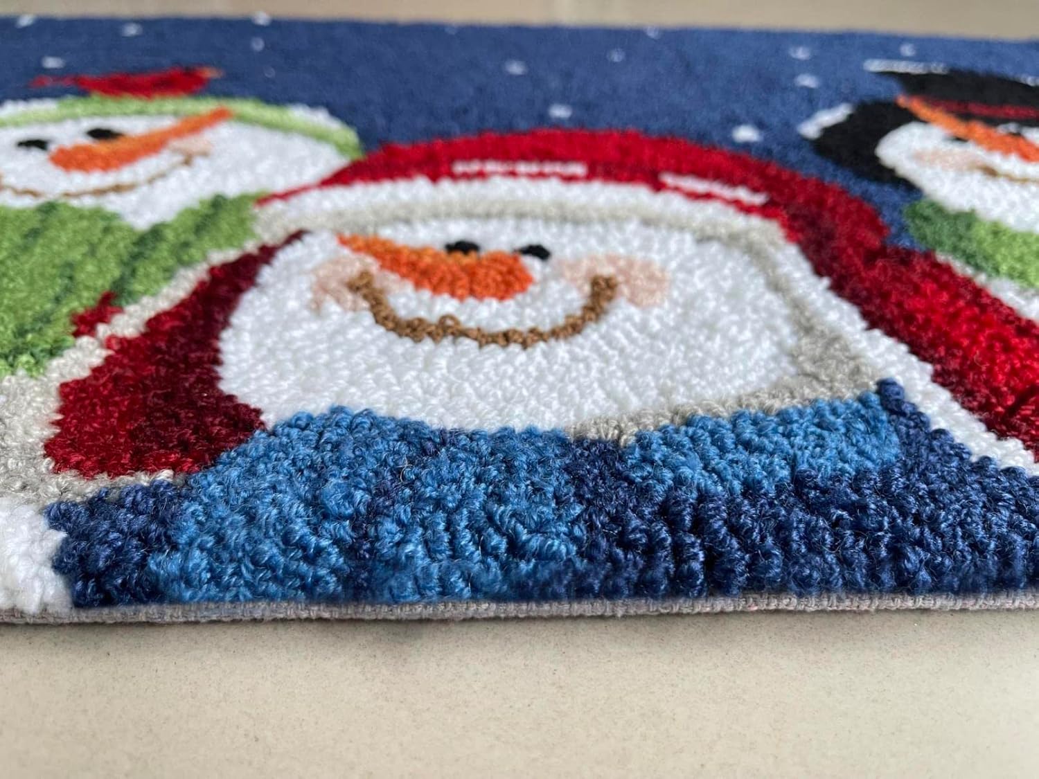 Alfombra decorativa de invierno con diseño de muñeco de nieve de 28.5 x 17 pulgadas para decoración navideña del hogar