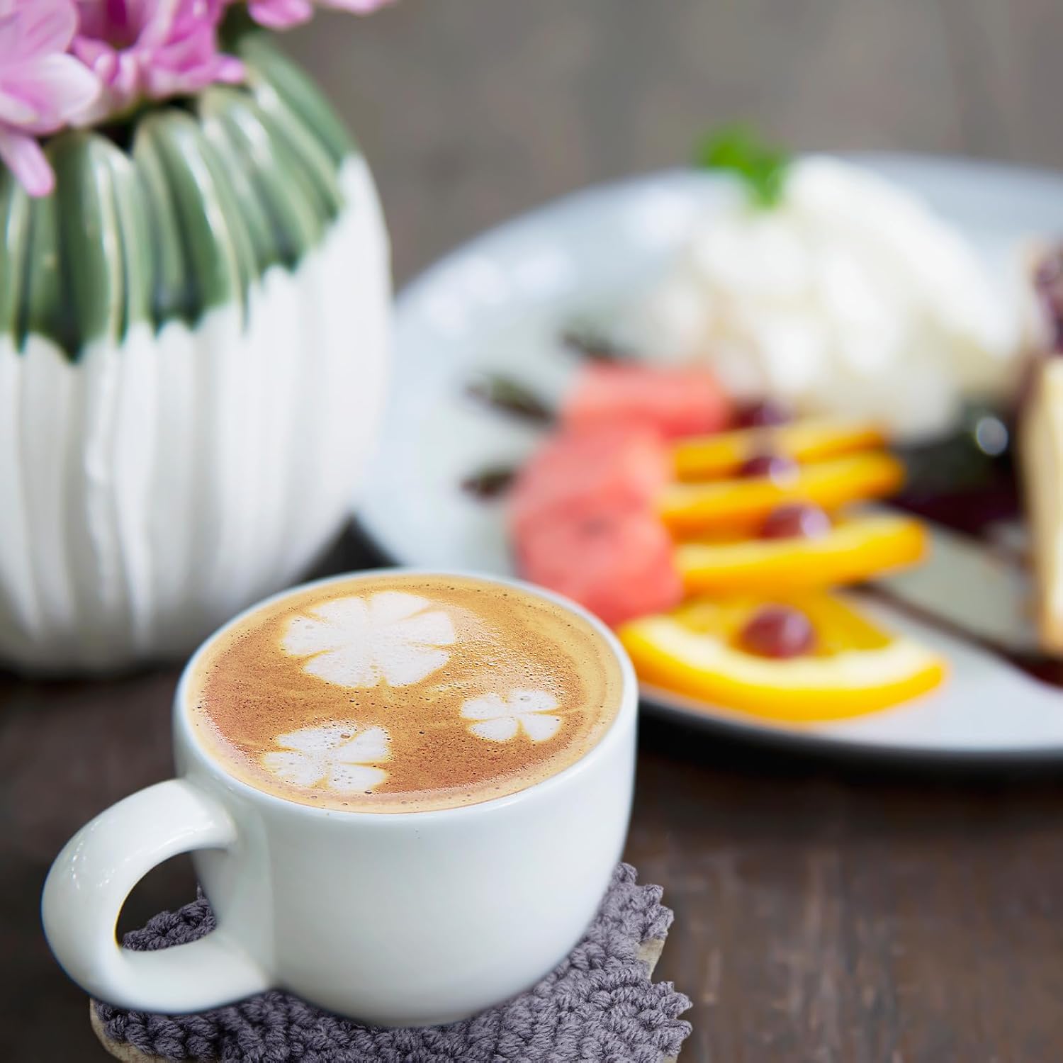 Preboun Kit de 8 posavasos con aguja perforadora de flores, kit de bordado de aguja para adultos principiantes, suministros de bricolaje, posavasos copetudos, incluyendo hilos y herramientas de aro