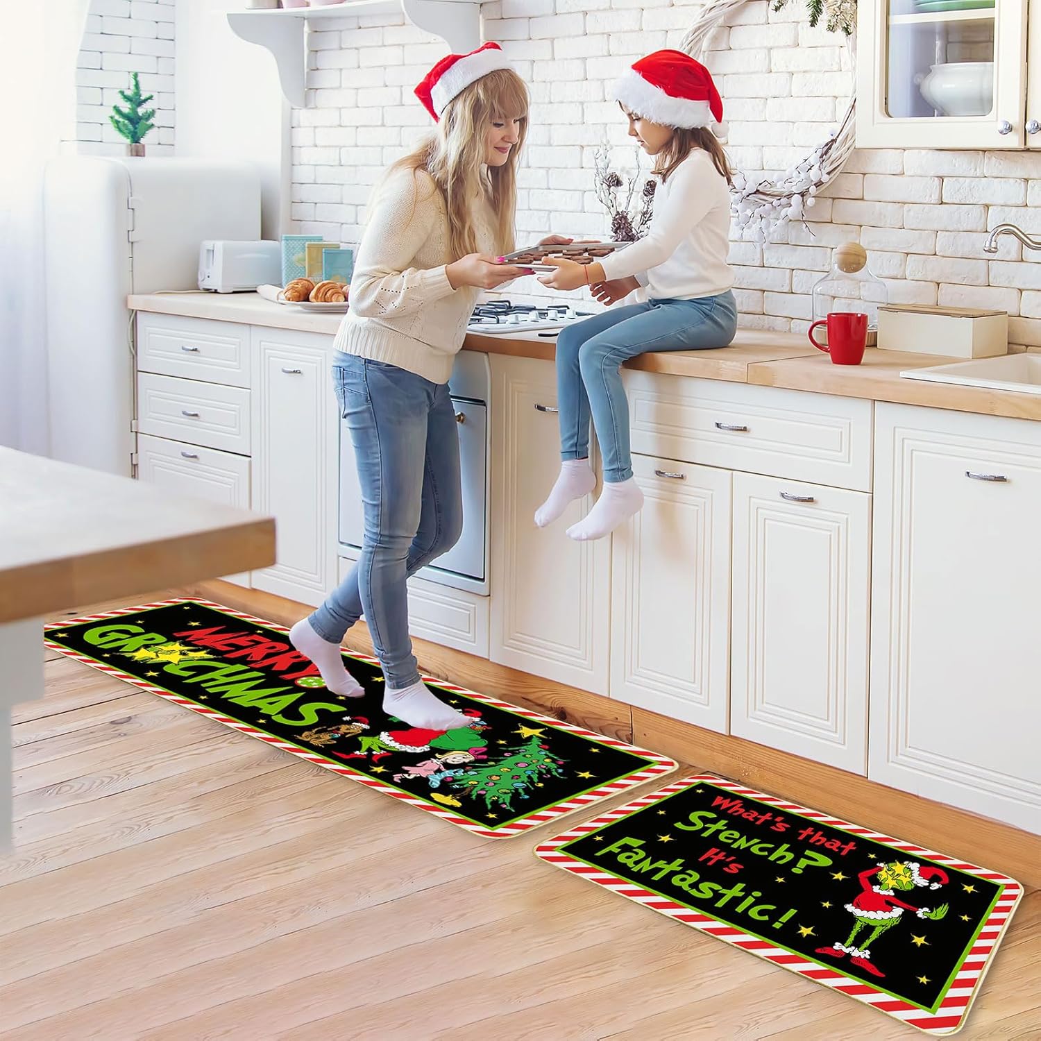 Decoraciones de cocina navideñas, divertidas alfombrillas de cocina navideñas, juego de 2 alfombras de cocina navideñas para piso, alfombras de área apestosas y apestosas, novedosos tapetes de Navidad