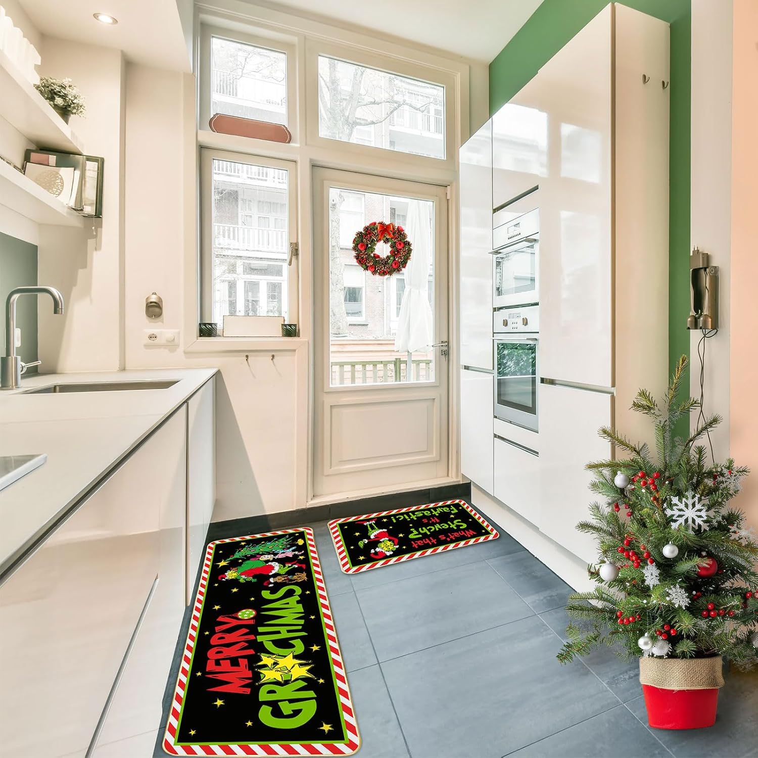 Decoraciones de cocina navideñas, divertidas alfombrillas de cocina navideñas, juego de 2 alfombras de cocina navideñas para piso, alfombras de área apestosas y apestosas, novedosos tapetes de Navidad