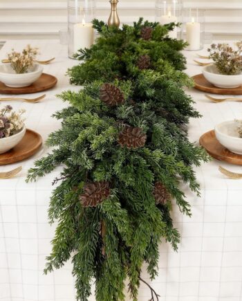 Guirnalda de Navidad de 6 pies con piñas, guirnalda de pino sintético artificial de ratán verde, guirnalda de cedro de tacto real para mesa, repisa, pared, escaleras, barandilla, decoración de Navidad