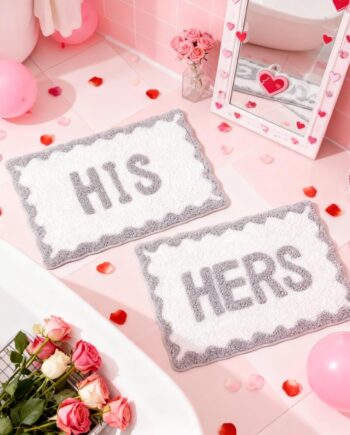 Tinideya 2 alfombras de baño para él y ella, color gris y blanco, festoneadas, gruesas, absorbentes, de microfibra, regalo para parejas de Navidad, recién casados, bodas, aniversario, hogar, suelo