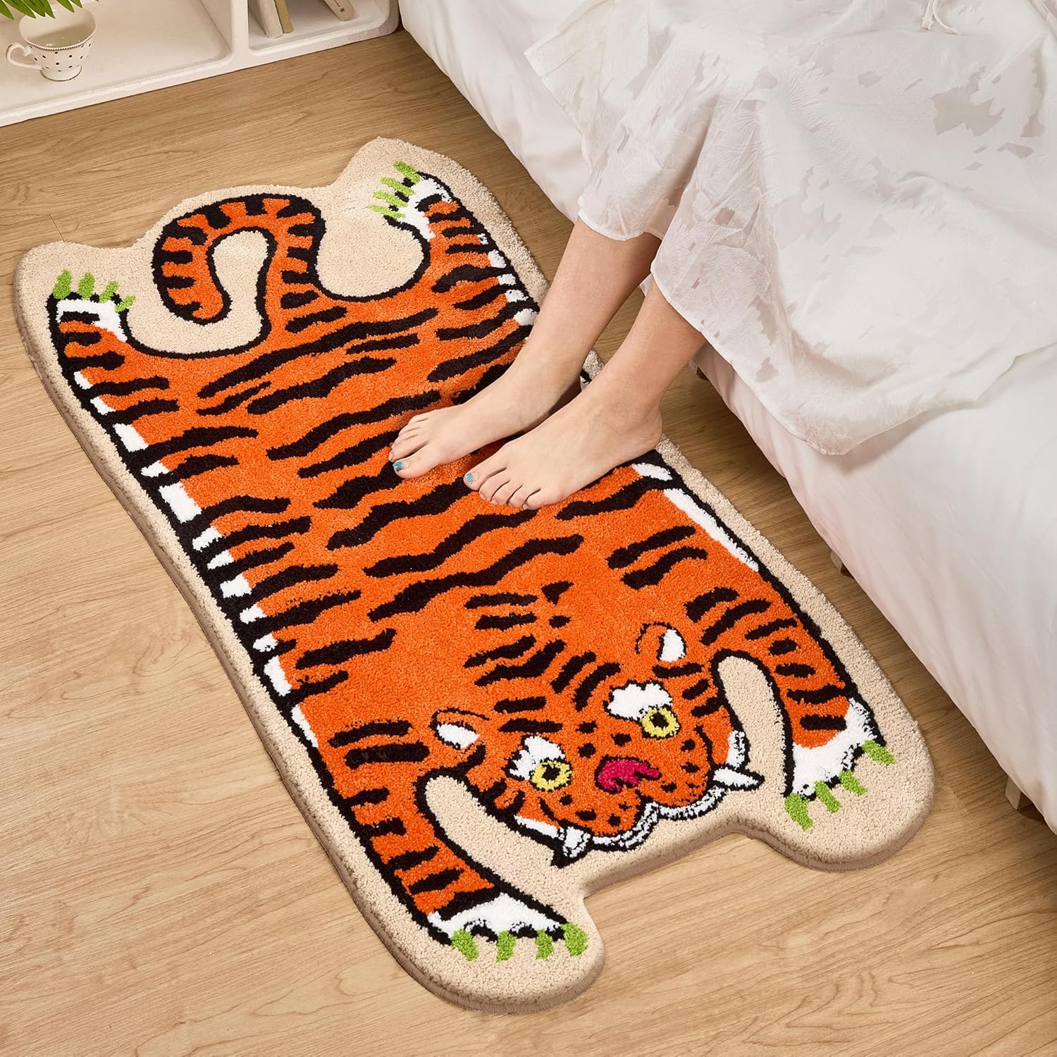 Alfombra de baño con diseño de tigre, 24 x 47 pulgadas, antideslizante, lavable, absorbente, con dibujos animados, para dormitorio, ducha, cocina, puerta, decoración