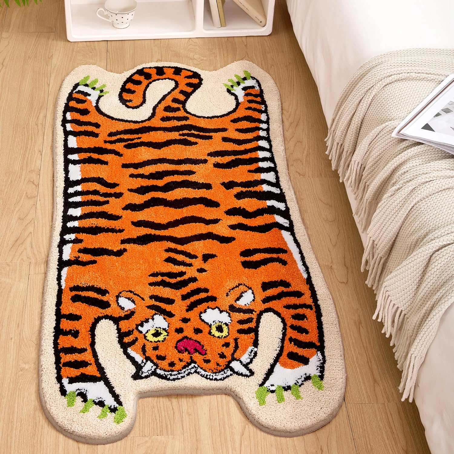 Alfombra de baño con diseño de tigre, 24 x 47 pulgadas, antideslizante, lavable, absorbente, con dibujos animados, para dormitorio, ducha, cocina, puerta, decoración