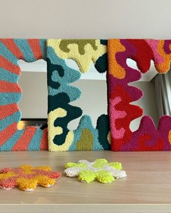 Set de 4 Espejos de Marco Abstracto y Posavasos