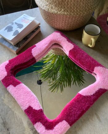 Espejo de Marco Ondulado con Rayas Rosa y Fucsia
